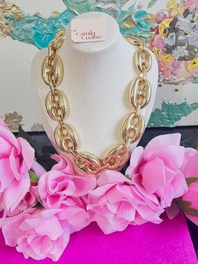 Camila Coelho Shiny Gold Oversized Link Necklace